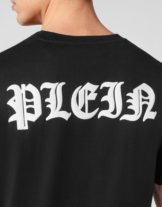 футболка  из проверенных материалов спереди