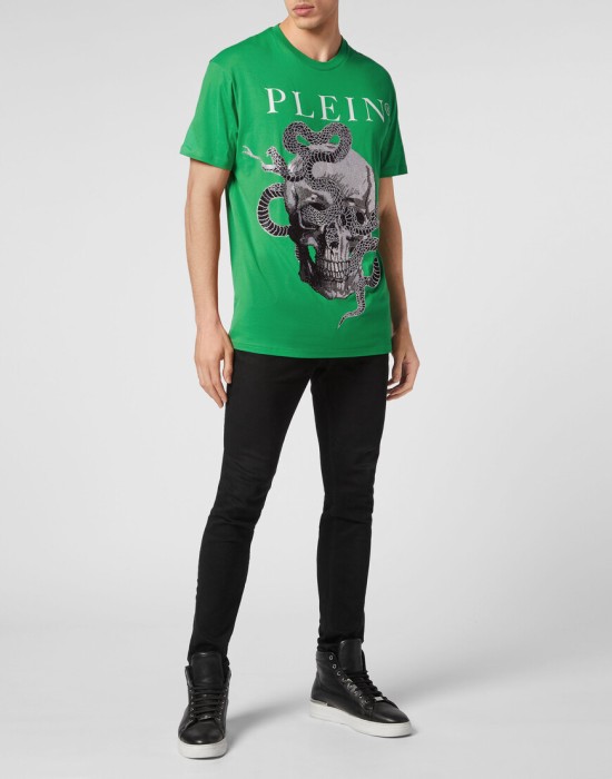 Товар зеленого цвета с внутренней стороны