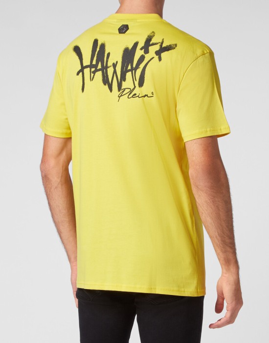 футболка  из америки вид сбоку