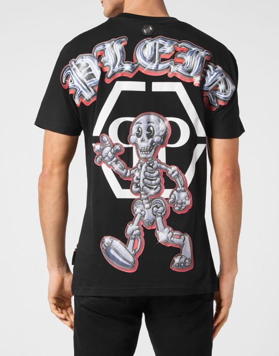 футболка  из америки вид сбоку