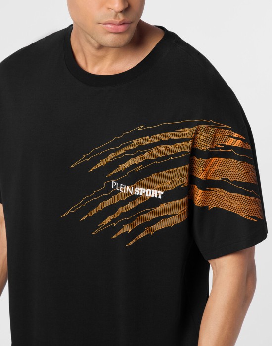 футболка  из проверенных материалов спереди