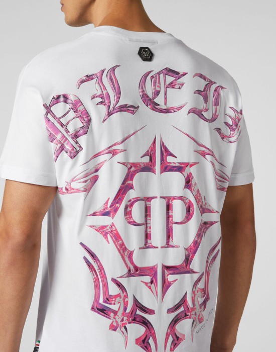 футболка  из америки вид сбоку