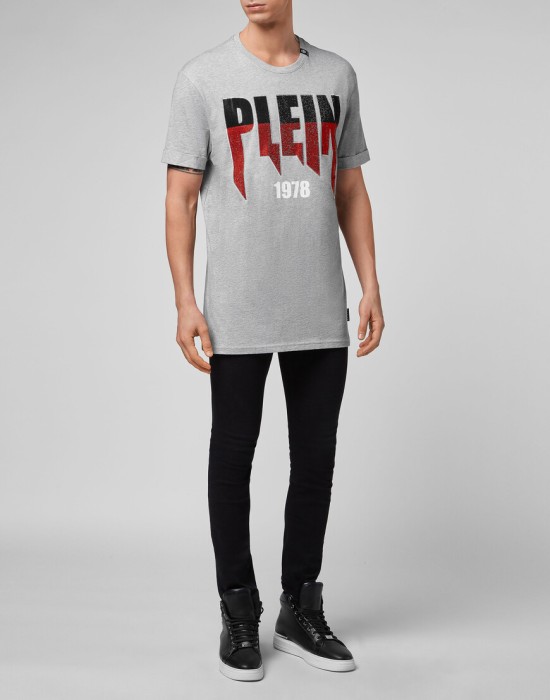 футболка  по цене 40312 руб вид справа