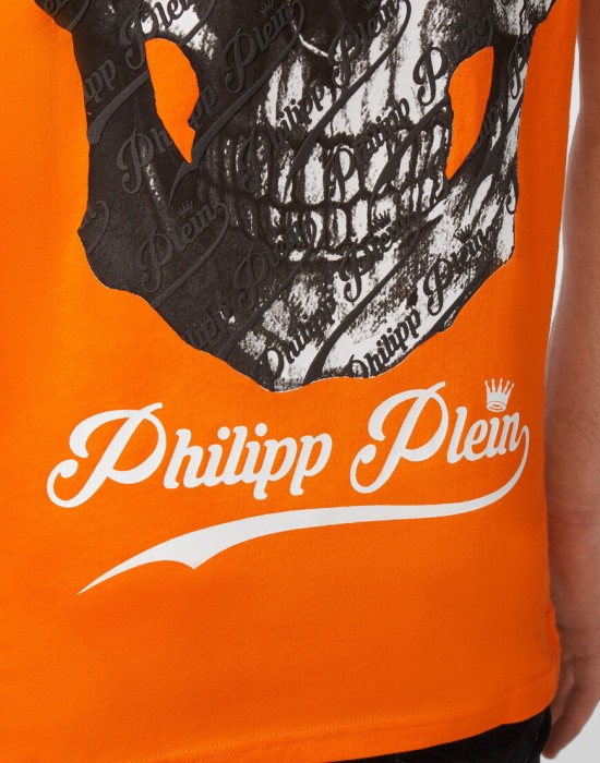 футболка  из америки вид сбоку