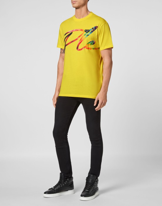 футболка  по цене 36696 руб вид справа