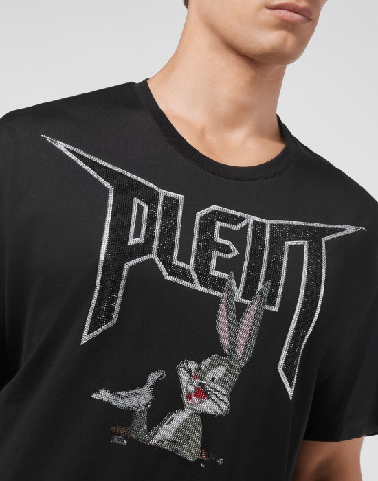 футболка  из америки вид сбоку