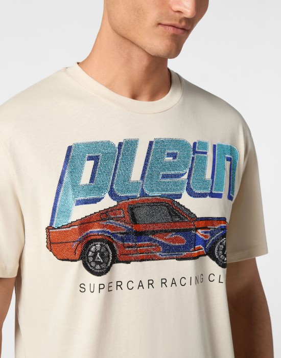 футболка  из америки вид сбоку