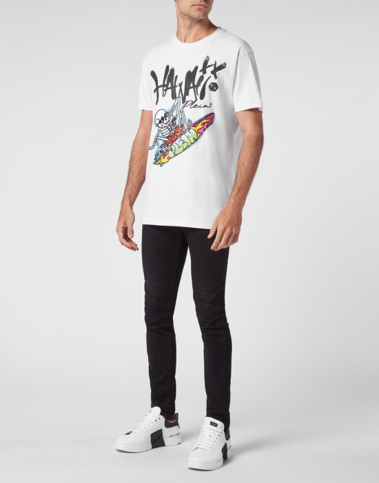 Товар белого цвета с внутренней стороны