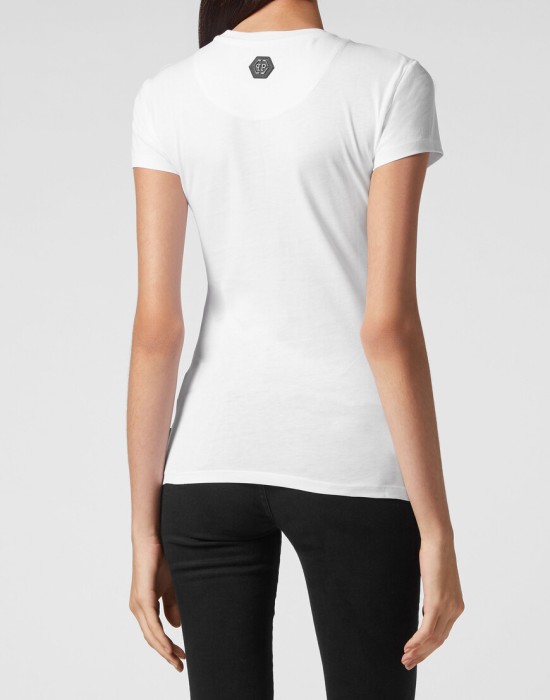 футболка  из америки вид сбоку