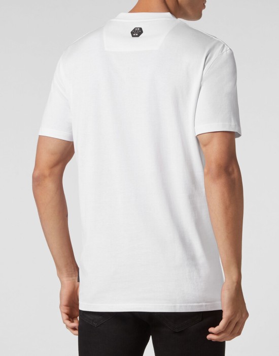 футболка  из америки вид сбоку