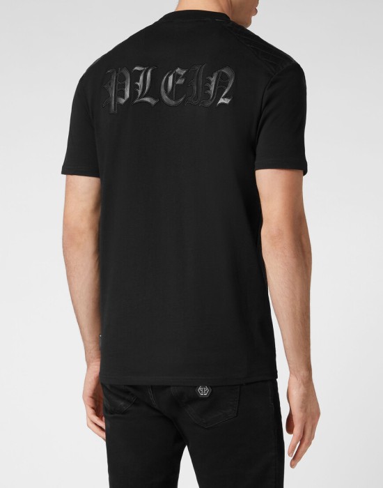 футболка  из америки вид сбоку