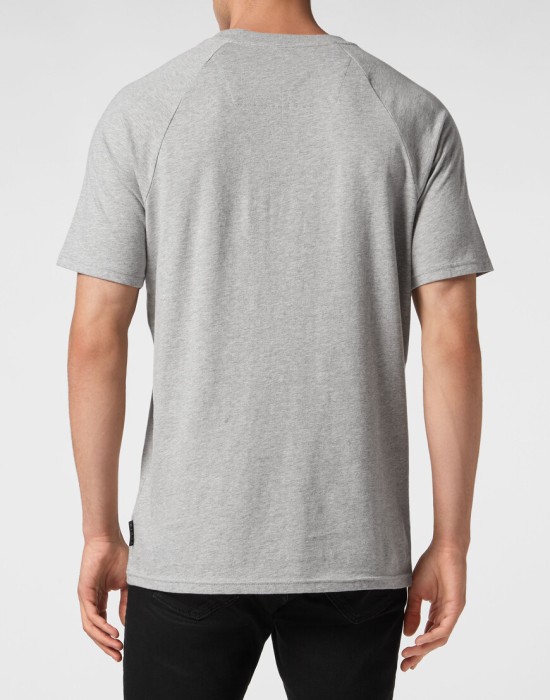 футболка  из америки вид сбоку