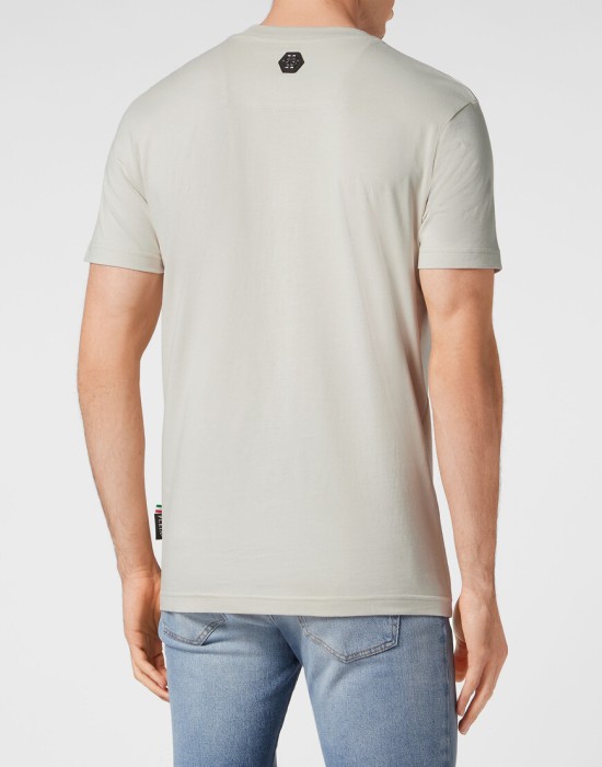 футболка  из америки вид сбоку