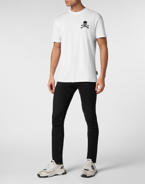 Товар белого цвета с внутренней стороны