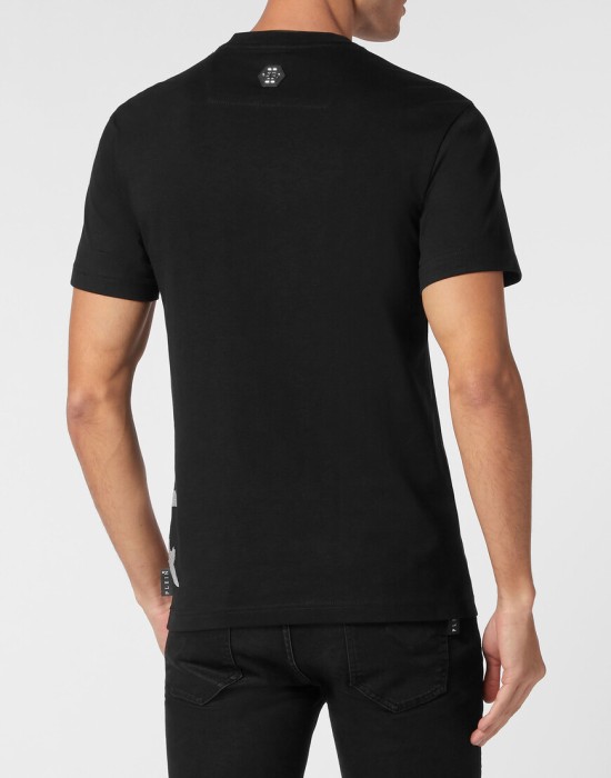 футболка  из америки вид сбоку