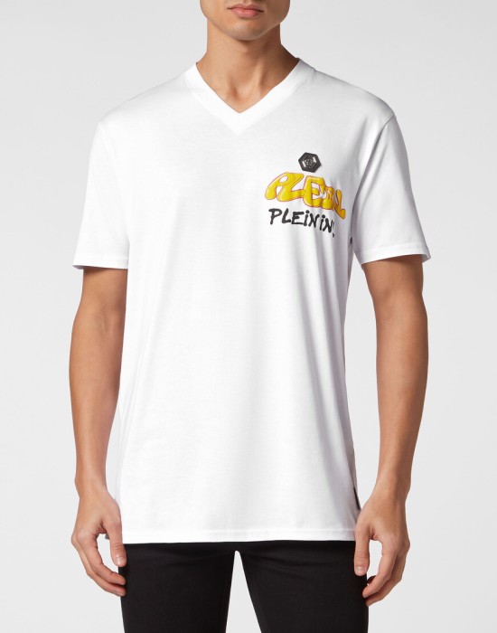 футболка  от бренда philipp plein вид слева