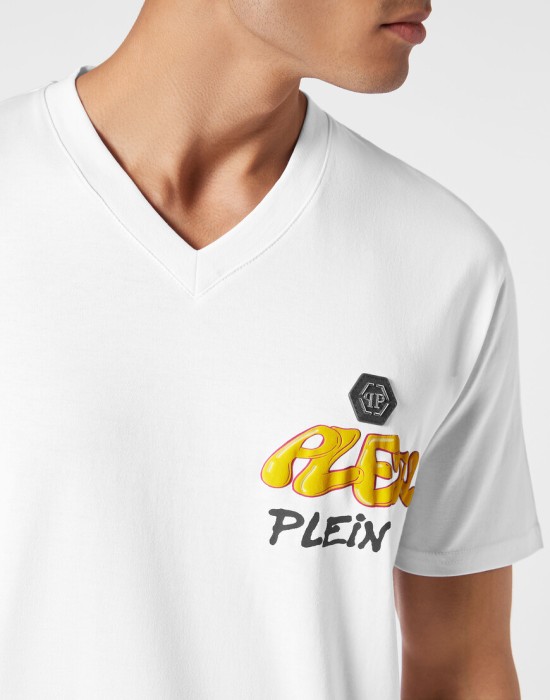 футболка  из проверенных материалов спереди