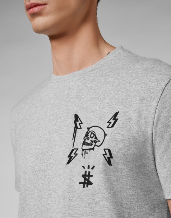 футболка  из проверенных материалов спереди