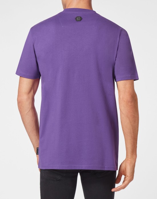 футболка  из америки вид сбоку