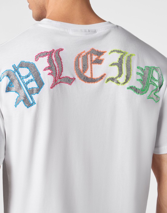 футболка  из проверенных материалов спереди