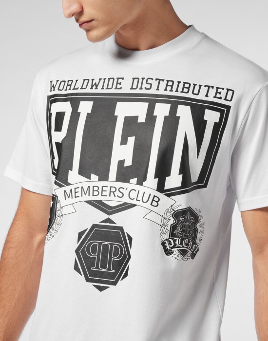 футболка  из проверенных материалов спереди