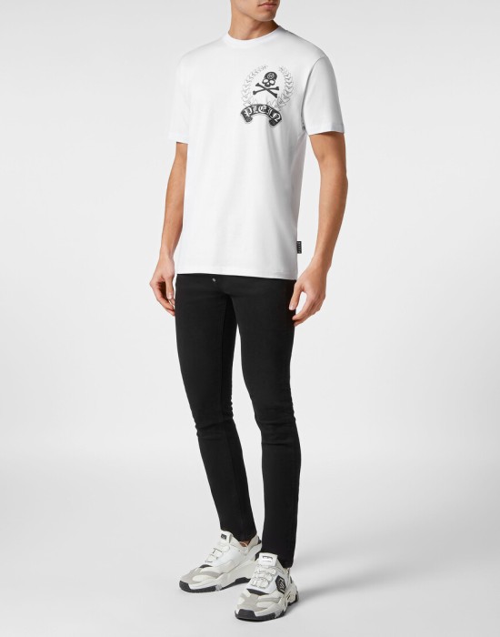 Товар белого цвета с внутренней стороны