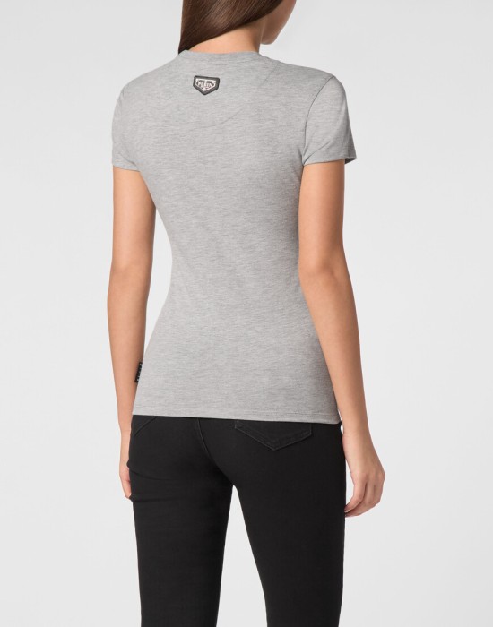 футболка  из америки вид сбоку