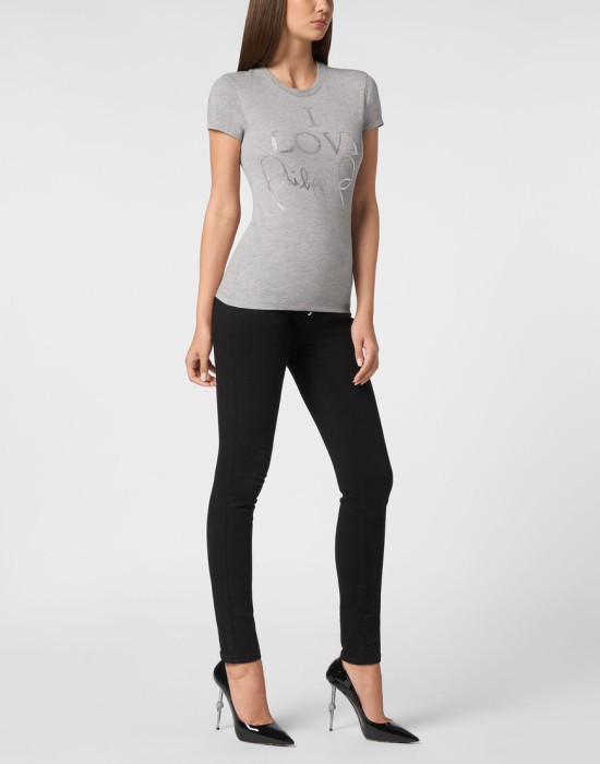 Товар серого цвета с внутренней стороны