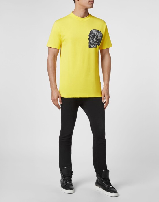 Товар желтого цвета с внутренней стороны