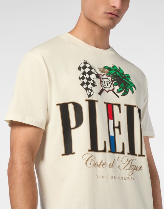 футболка  из проверенных материалов спереди