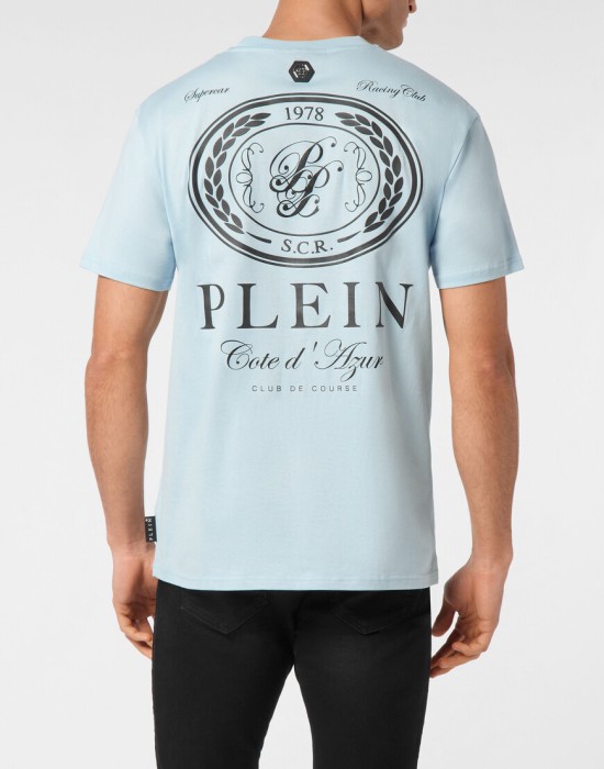 футболка  из америки вид сбоку