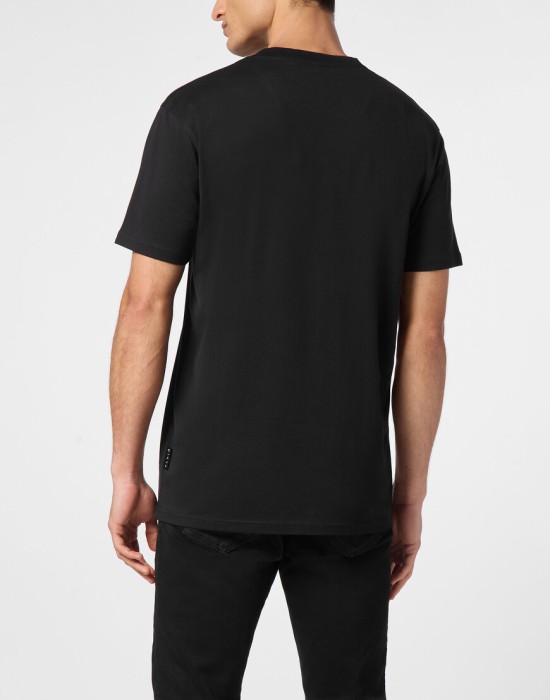 футболка  из америки вид сбоку