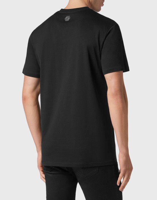 футболка  из америки вид сбоку