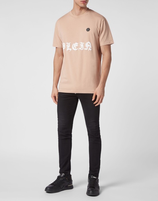 Товар бежевого цвета с внутренней стороны