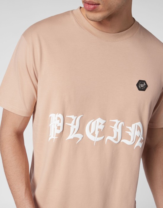 футболка  из проверенных материалов спереди