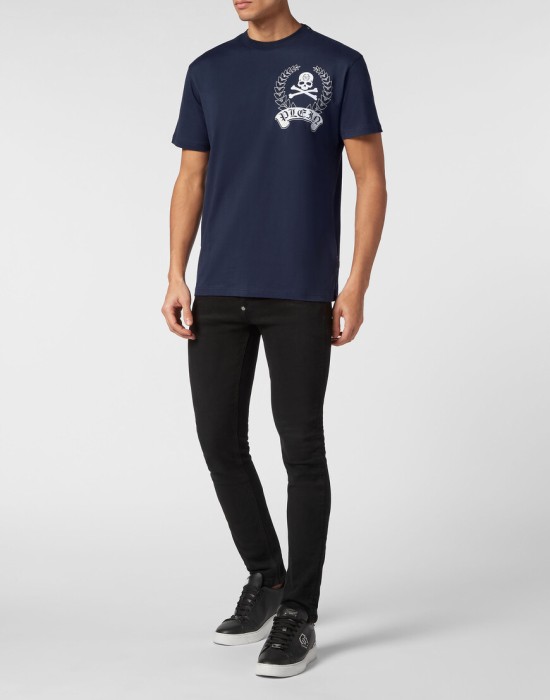 Товар синего цвета с внутренней стороны