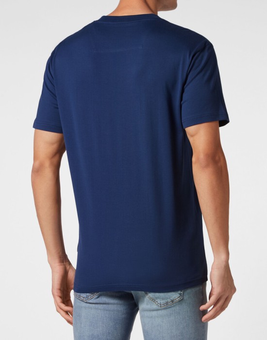 футболка  из америки вид сбоку