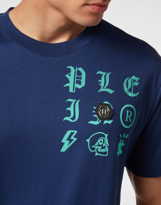 футболка  из проверенных материалов спереди