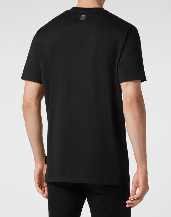 футболка  из америки вид сбоку