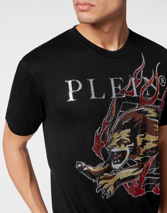 футболка  из проверенных материалов спереди