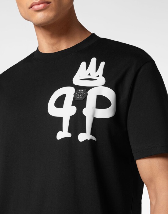 футболка  из проверенных материалов спереди