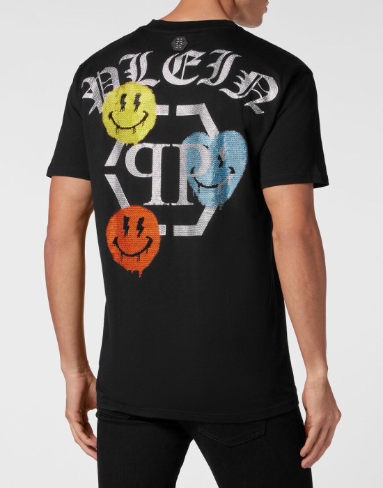 футболка  из америки вид сбоку