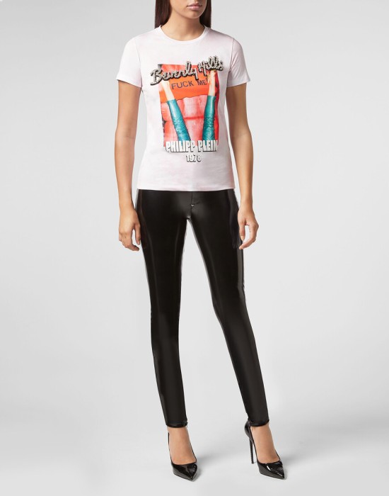 Товар розового цвета с внутренней стороны