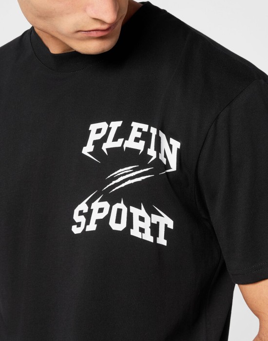 футболка  из проверенных материалов спереди