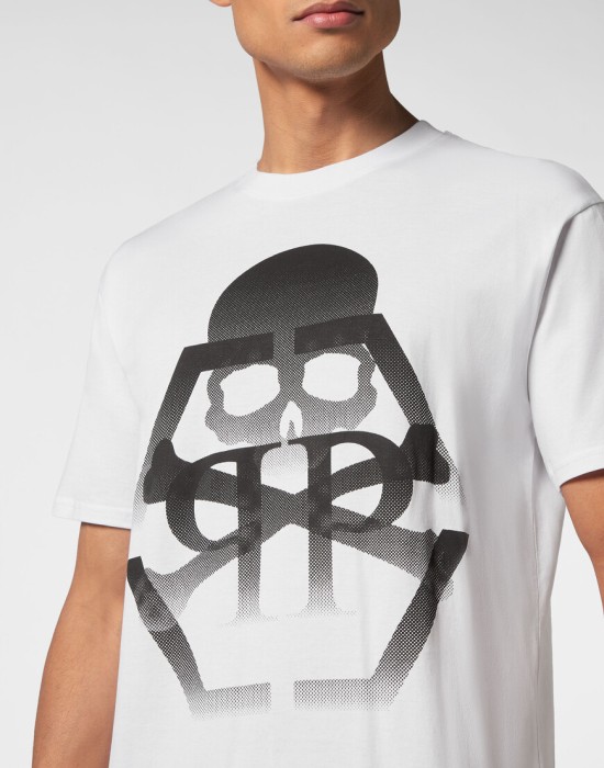 футболка  из америки вид сбоку