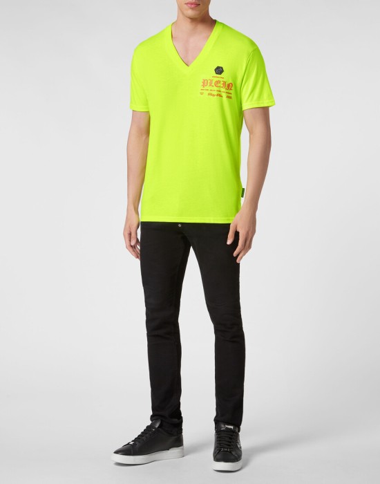 Товар желтого цвета с внутренней стороны