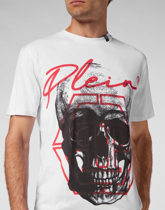 футболка  из америки вид сбоку