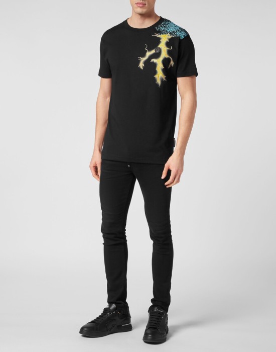 футболка  по цене 36696 руб вид справа