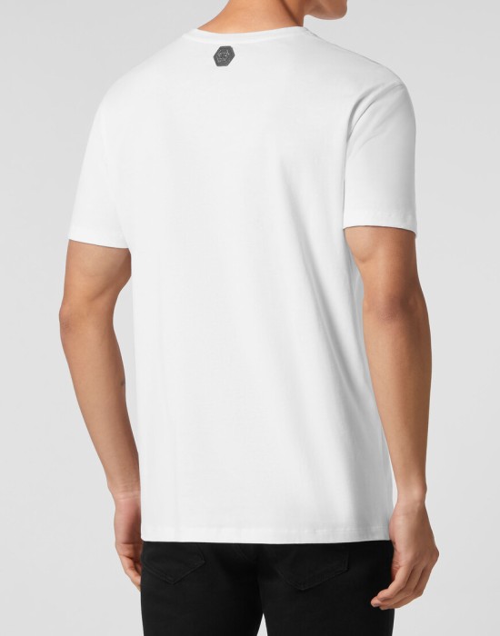 футболка  из америки вид сбоку