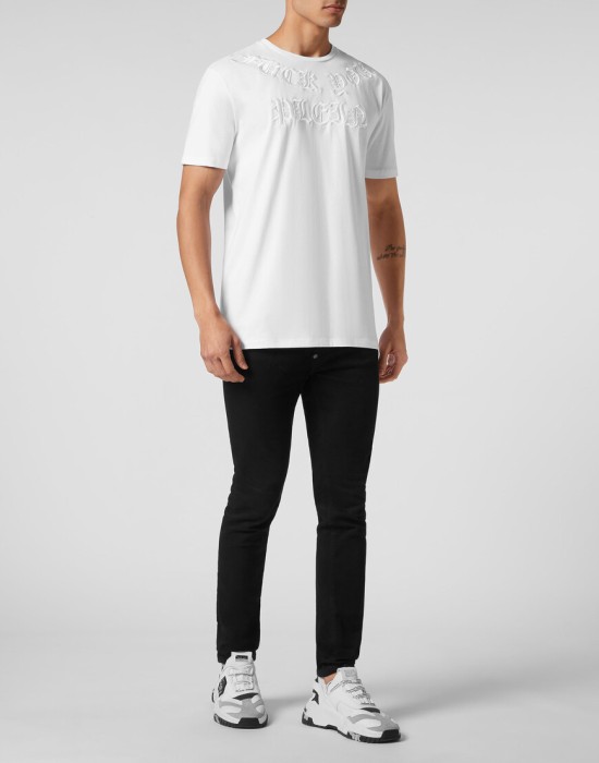 Товар белого цвета с внутренней стороны